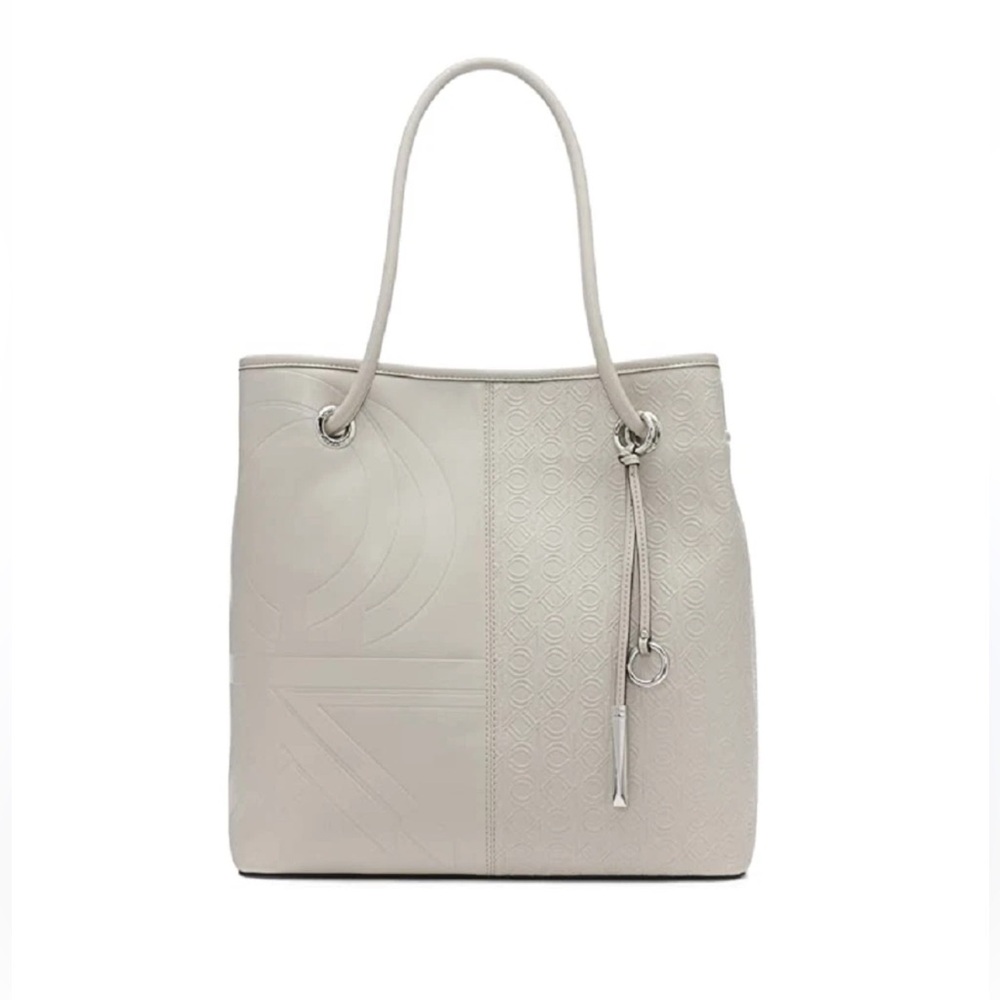 Calvin Klein Cream Tote Bag with Structured Elegance